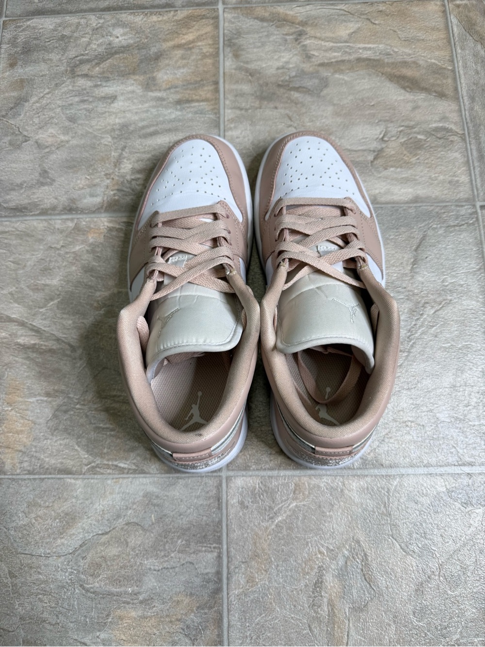 Air Jordan 1 Low Particle Biege Women’s Shoe Size 10 Biege DC0774-120 Preowned - Picture 5 of 8